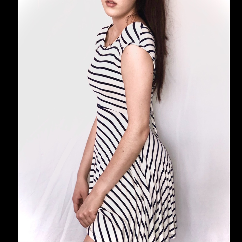 CHARLOTTE RUSSE black & white stripes mini dress!!